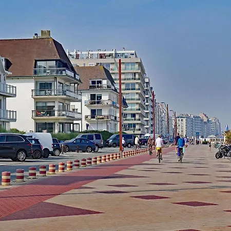 In Duinbergen With Side Sea View Appartement *