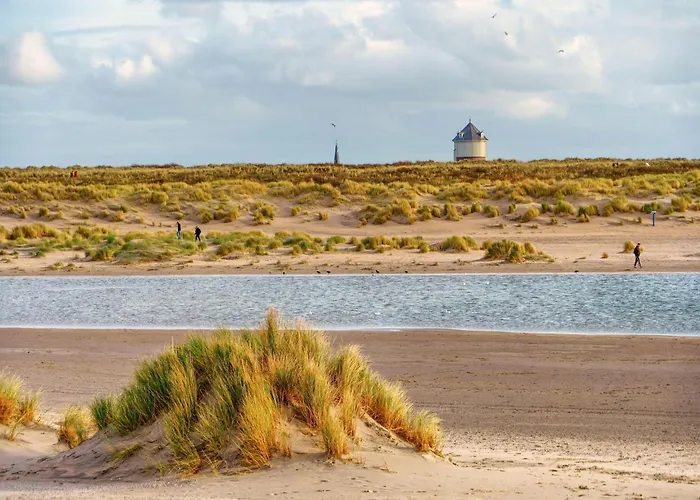 Apartment In Duinbergen With Side Sea View